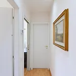 Volta By Quokka 360 - Minimal Flat In Lägenhet